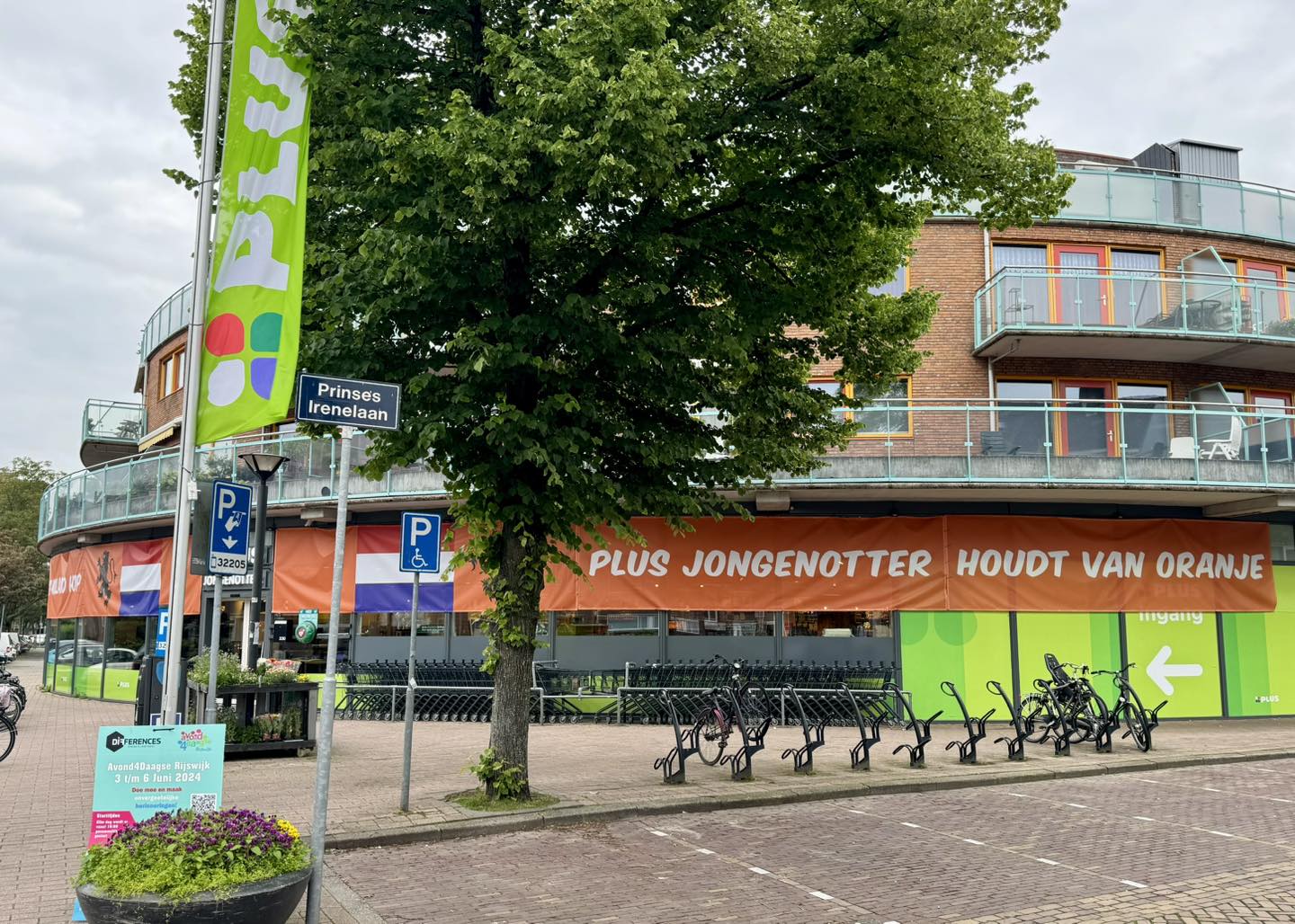 banner plus jongenotter